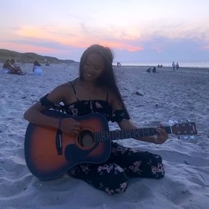 Meet your Posher, Jade